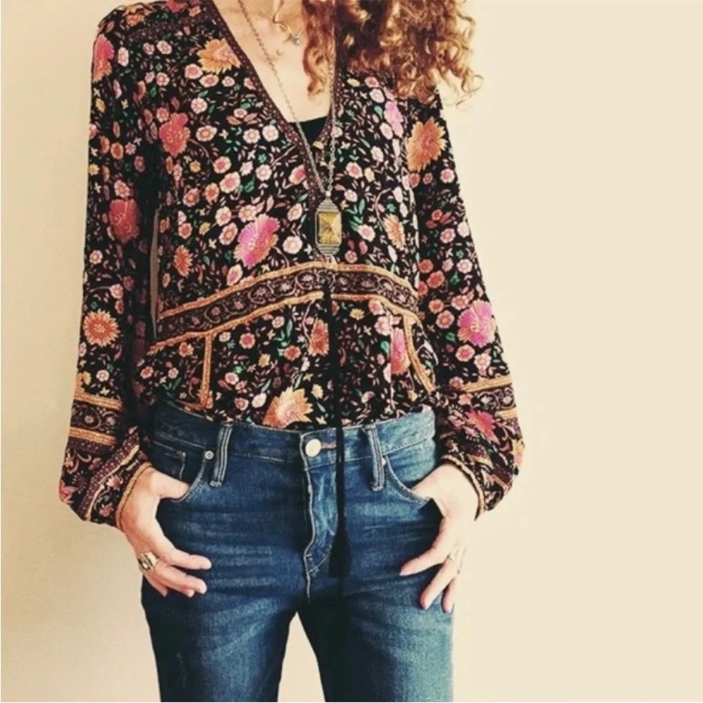 Spell Folktown Blouse - Picture 2 of 14